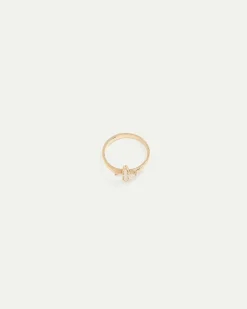 Delicate Ring with Mother-of-Pearl Flower