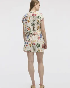 Extended-Sleeve Crew-Neck Buttoned-Down Blouse