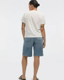 Extended-Sleeve Crew-Neck Graphic T-Shirt