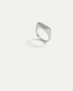 Flat-Top Ring