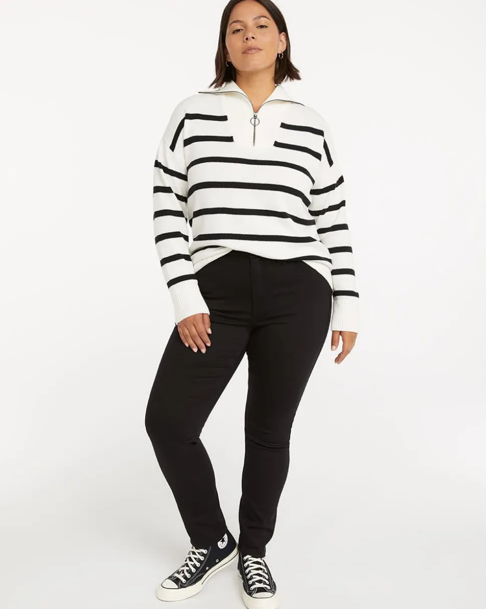 High-Rise Black Jean with Skinny Leg - The Signature (R)