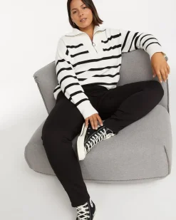 High-Rise Black Jean with Skinny Leg - The Signature (R)