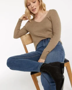 High-Rise Medium Wash Jean with Skinny Leg - The Signature (R) - Petite