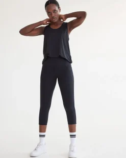High-Rise Pulse Capri Legging with Pockets, Hyba