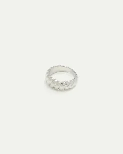 Ridged Ring