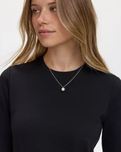 Short Necklace with Pearl