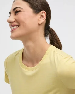Short-Sleeve Crew-Neck Tee - DRY-LUX (R) Hyba Essentials