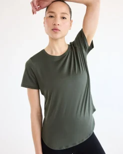 Short-Sleeve Crew-Neck Tee - DRY-LUX (R) Hyba Essentials