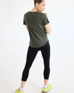 Short-Sleeve Crew-Neck Tee - DRY-LUX (R) Hyba Essentials