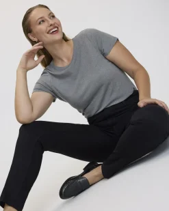 Skinny-Leg High-Rise Jean - The Signature (R) - Curvy Fit