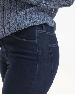 Skinny-Leg High-Rise Jean - The Signature (R) - Curvy Fit