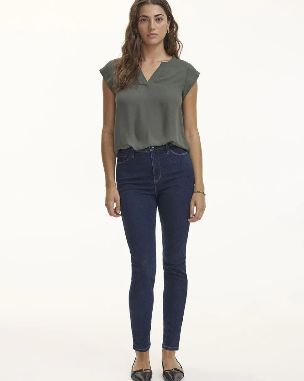 Skinny-Leg High-Rise Jean - The Signature (R) - Tall