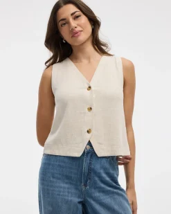 Sleeveless Buttoned-Down Vest