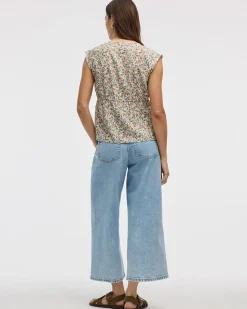 Sleeveless V-Neck Peplum Blouse