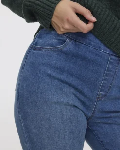 Straight-Leg Mid-Rise Jean - The Comfort - Petite