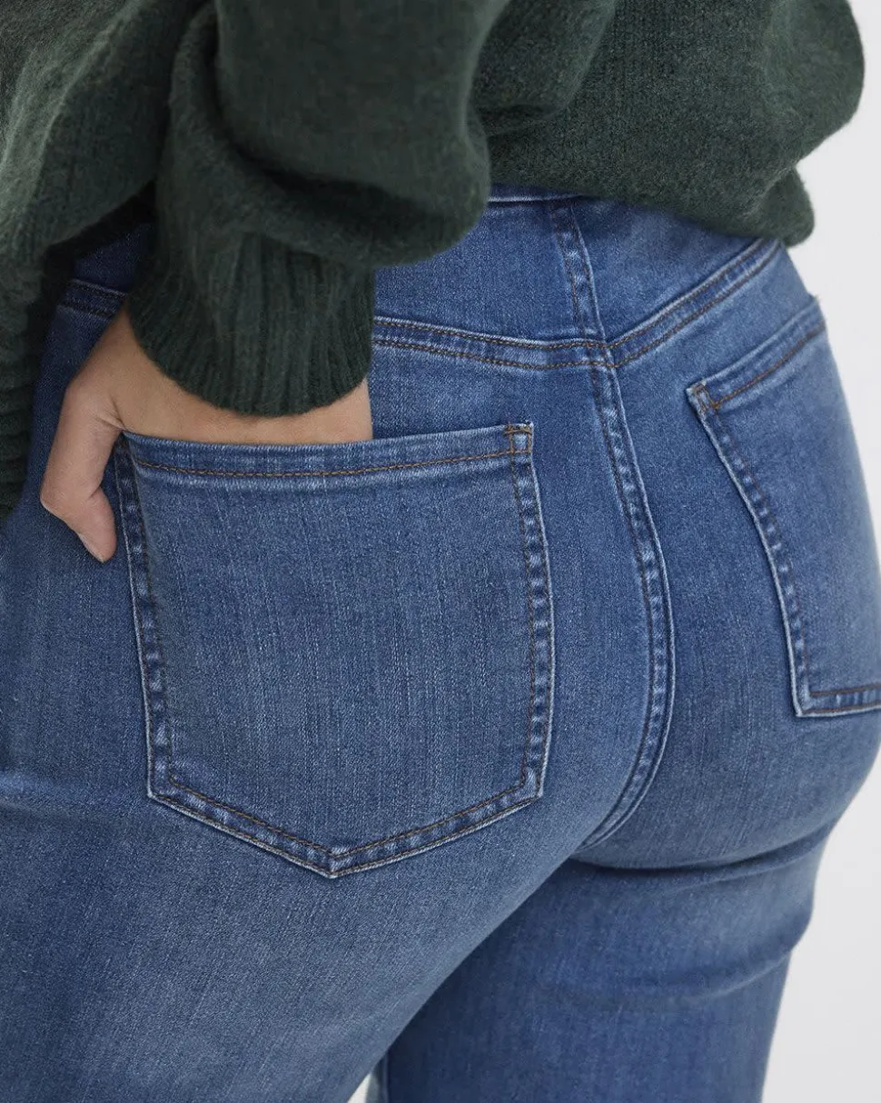 Straight-Leg Mid-Rise Jean - The Comfort - Petite