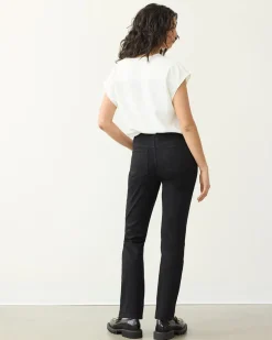Straight-Leg Mid-Rise Jean - The Comfort - Tall