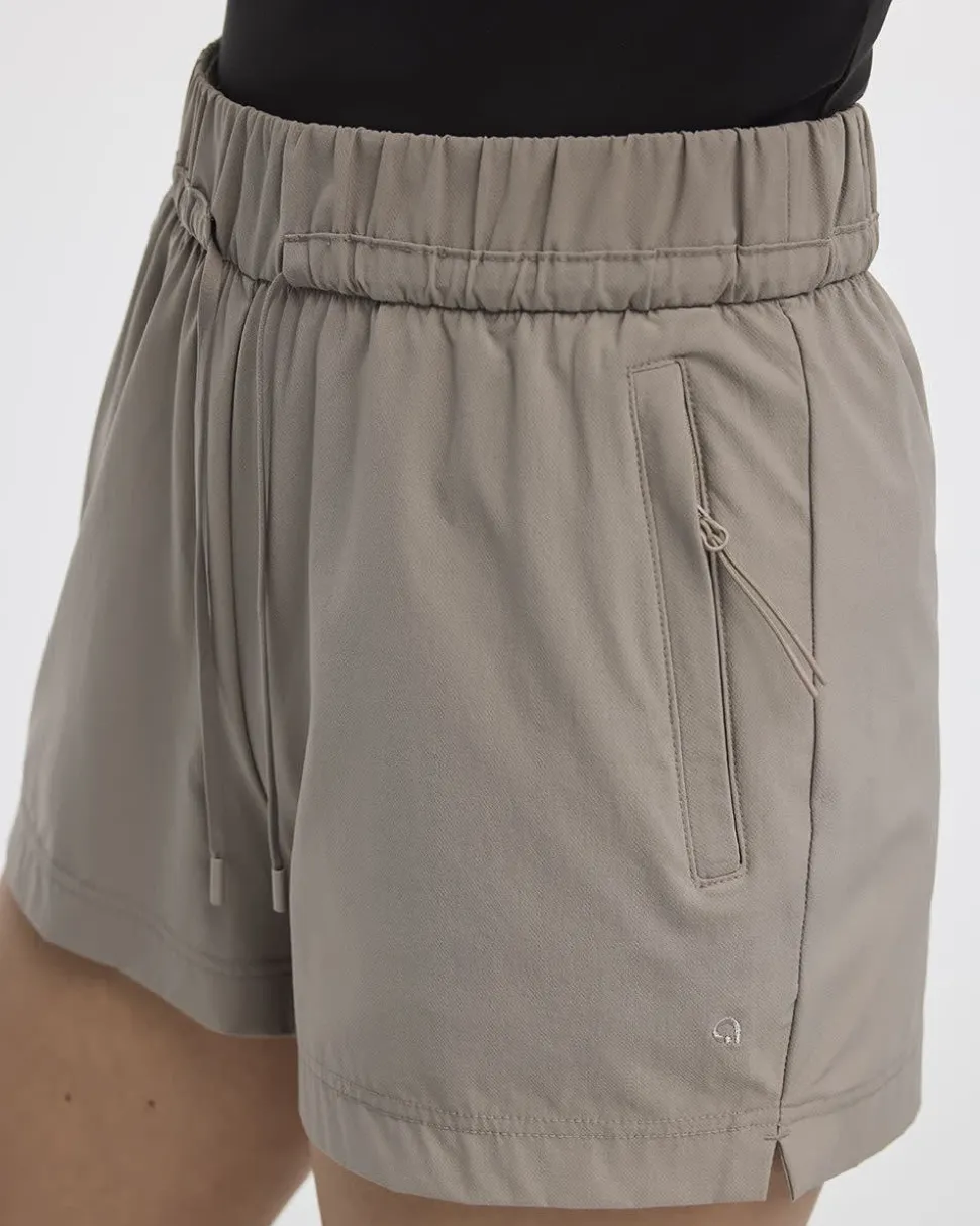 Stretch Pull-On Shorts with Zipped Pockets - Hyba