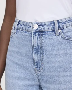 Tapered-Leg High-Rise Jean - The Mom Jeans