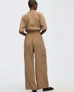 Wide-Leg Cargo Pant