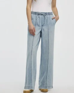 Wide-Leg High-Rise Jean