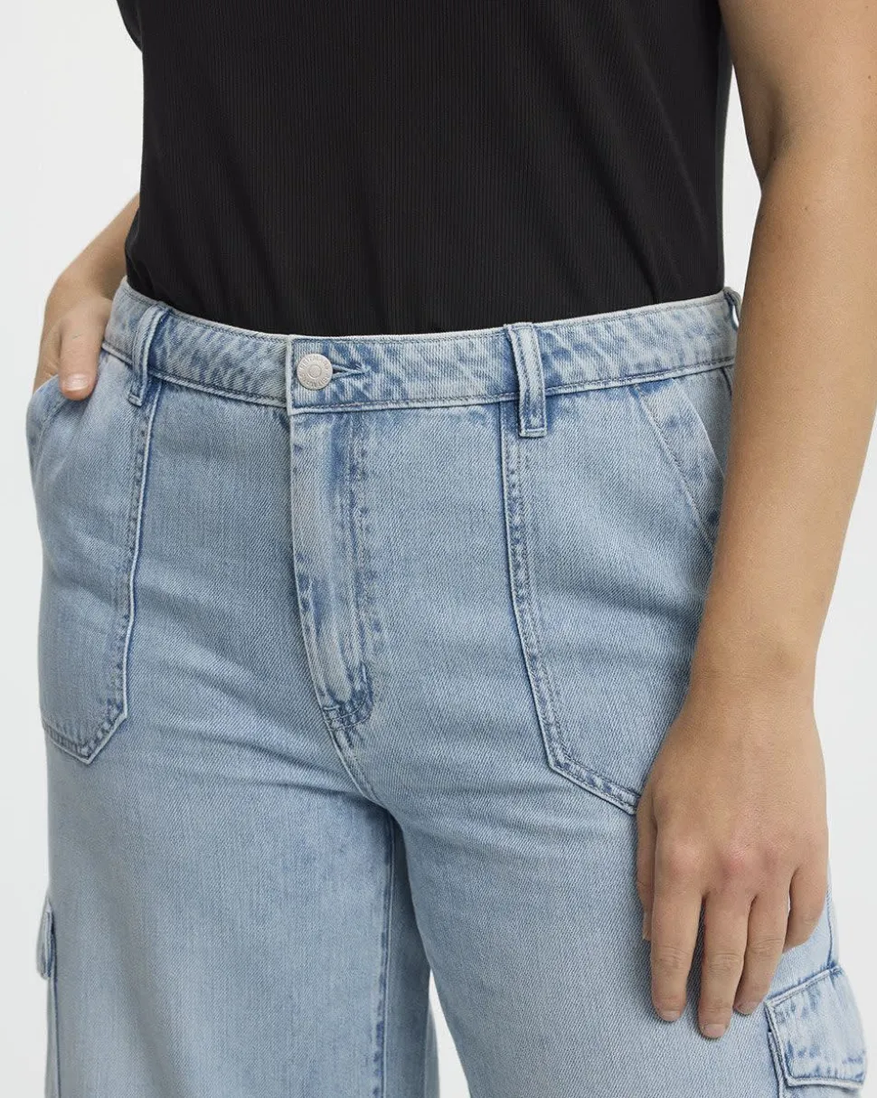 Wide-Leg Mid-Rise Cargo Denim Pant